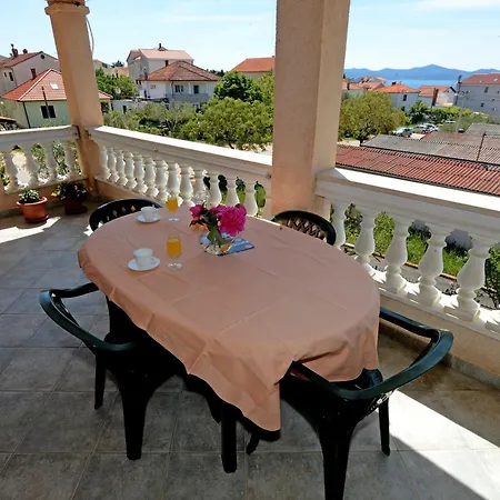 With Parking Space - Diklo, - 15338 Apartamento