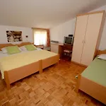 With Parking Space - Diklo, - 15338 Appartement Zadar