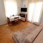 Appartement With Parking Space - Diklo, - 15338 Zadar