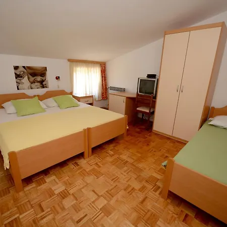 With Parking Space - Diklo, - 15338 דירה זאדאר