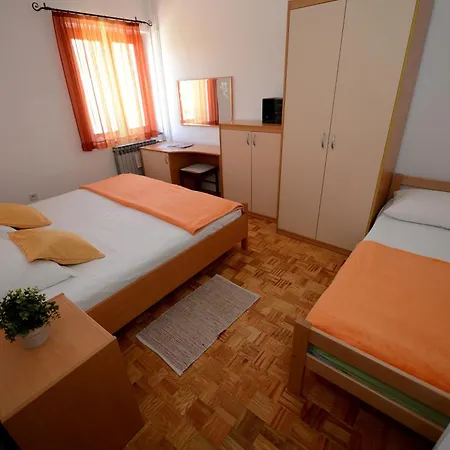 With Parking Space - Diklo, - 15338 Lejlighed