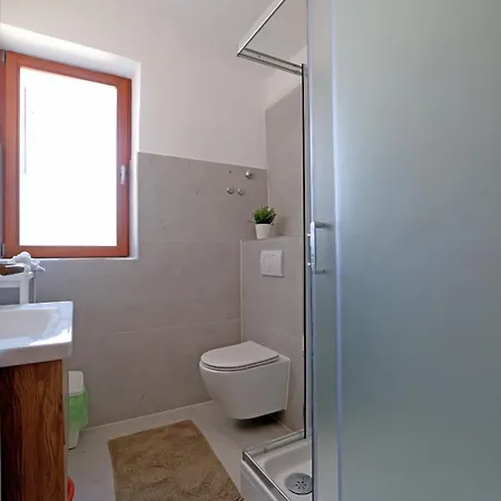 With Parking Space - Diklo, - 15338 Appartement Zadar