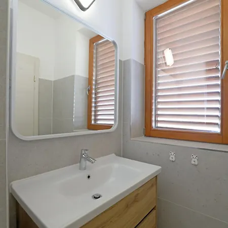 Appartement With Parking Space - Diklo, - 15338 Zadar