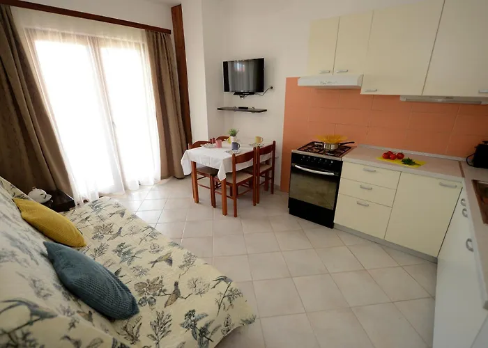 Apartment With Parking Space - Diklo, - 15338